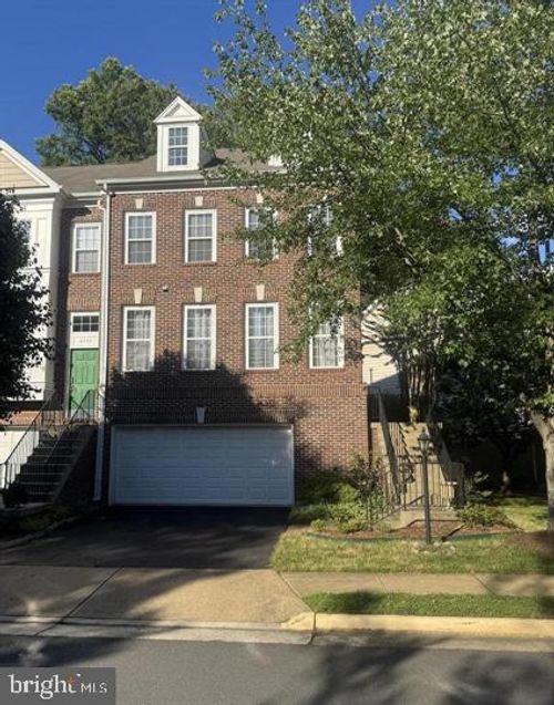 4741 Thornbury Dr, FAIRFAX, VA, 22030-6155 | Card Image