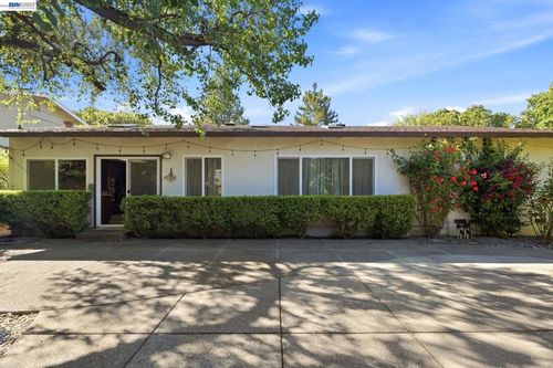 336 Encina Ave, Davis, CA, 95616-0202 | Card Image