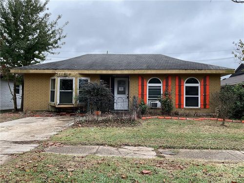 135 Miami Pl, Kenner, LA, 70065-4029 | Card Image