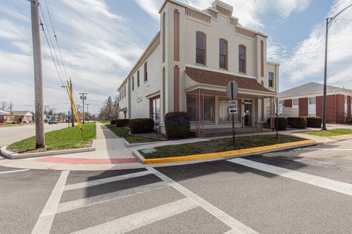 2 Park Ave W, Princeton, IL, 61356-2019 | Card Image