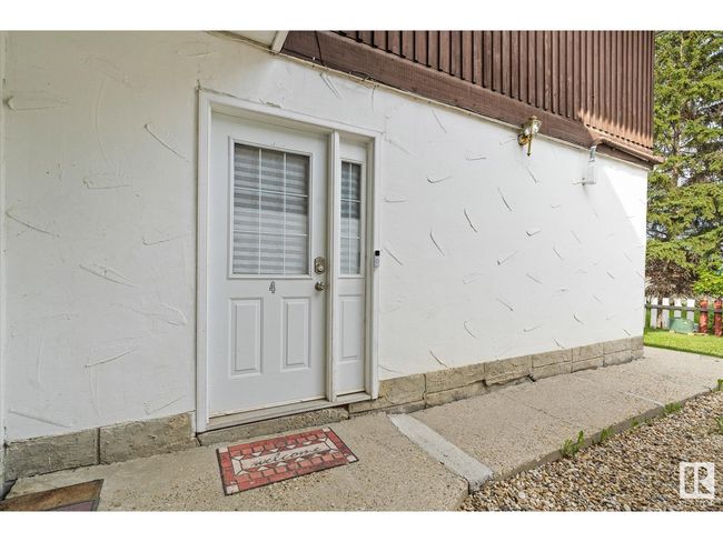 4812 45 Ave, Home with 10 bedrooms, 2 bathrooms and null parking in Evansburg AB | Image 33