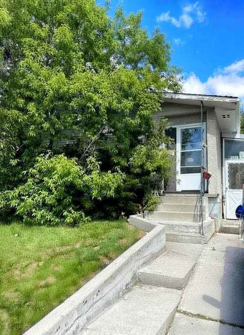 132 Allandale Close Se, Calgary, AB, T2H1V9 | Card Image