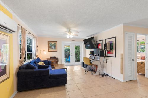 29284 Coconut Palm Dr, Big Pine Key, FL, 33043-6011 | Card Image