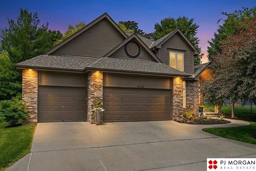 2226 S 89th Court, Omaha, NE, 68124 | Card Image