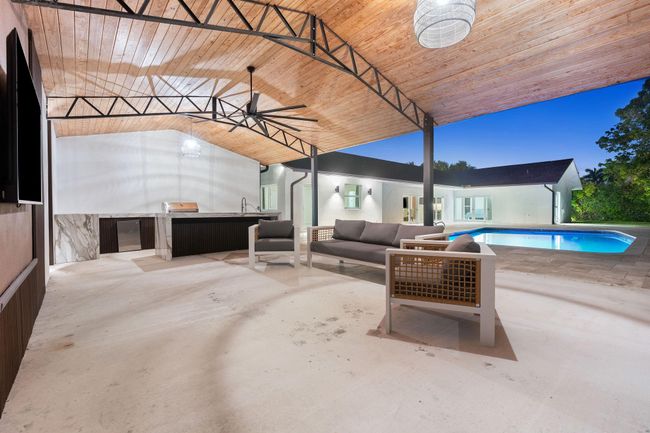 13900 Mustang Trl, House other with 5 bedrooms, 6 bathrooms and null parking in Southwest Ranches FL | Image 13