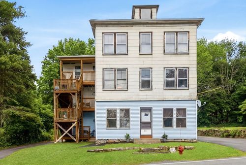 310 Blackstone St, Uxbridge, MA, 01569-1924 | Card Image
