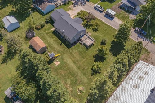 200 E North St, Ellsworth, IL, 61737-7553 | Card Image