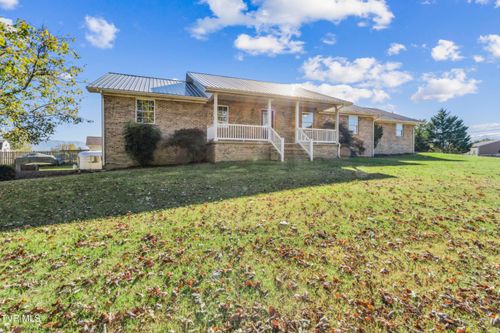 25 Briar Patch Ln, Greeneville, TN, 37745-3711 | Card Image