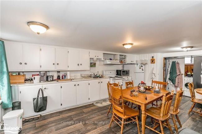 290 Barrie Rd, House other with 3 bedrooms, 2 bathrooms and 5 parking in Orillia ON | Image 34