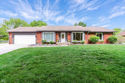 549 Macy Way, Greenwood, IN, 46142-7488 | Card Image
