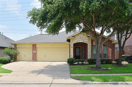 12903 Flat Creek Dr, Pearland, TX, 77584-3107 | Card Image