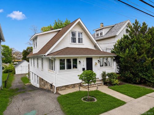 318 Union Ave, Peekskill, NY, 10566-4703 | Card Image