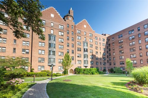 apt-4u-188 Garth Rd, Scarsdale, NY, 10583-3807 | Card Image