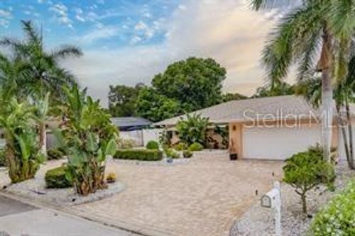 13880 88th Ter, SEMINOLE, FL, 33776-2207 | Card Image