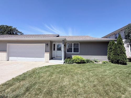 1405 11th Ave W, Spencer, IA, 51301-2801 | Card Image