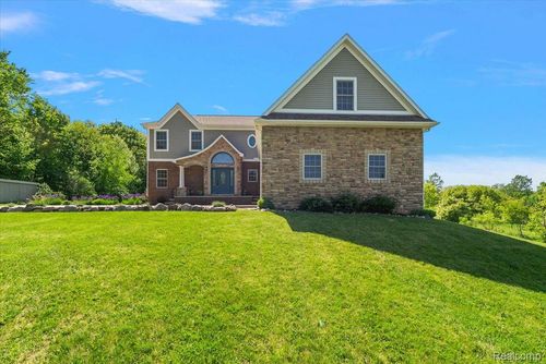 5035 Hidden Ridge Dr, Metamora, MI, 48455-9124 | Card Image