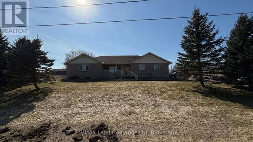 122 James St, Paisley, ON, N0G2N0 | Card Image