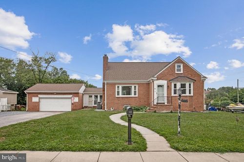 4 Hampton Rd, LINTHICUM HEIGHTS, MD, 21090-1616 | Card Image