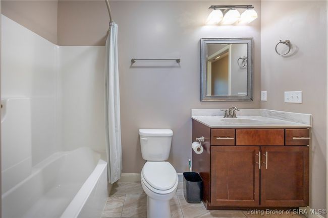 L - 2404 Magnolia Ct, Condo with 2 bedrooms, 2 bathrooms and null parking in Clarksville IN | Image 73