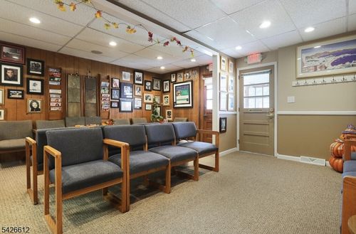 676 Amboy Ave, WOODBRIDGE, NJ, 07095-3158 | Card Image