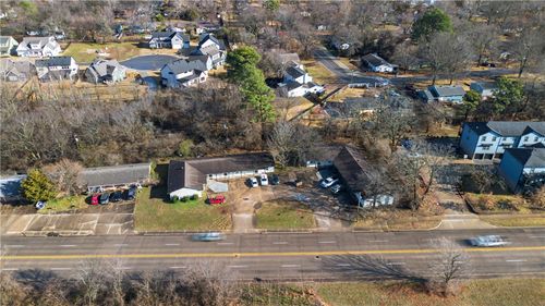 2032 N Gregg Ave, Fayetteville, AR, 72703-2427 | Card Image