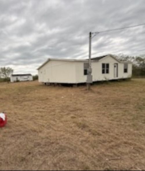 6283 County Road 523, Skidmore, TX, 78389-3885 | Card Image