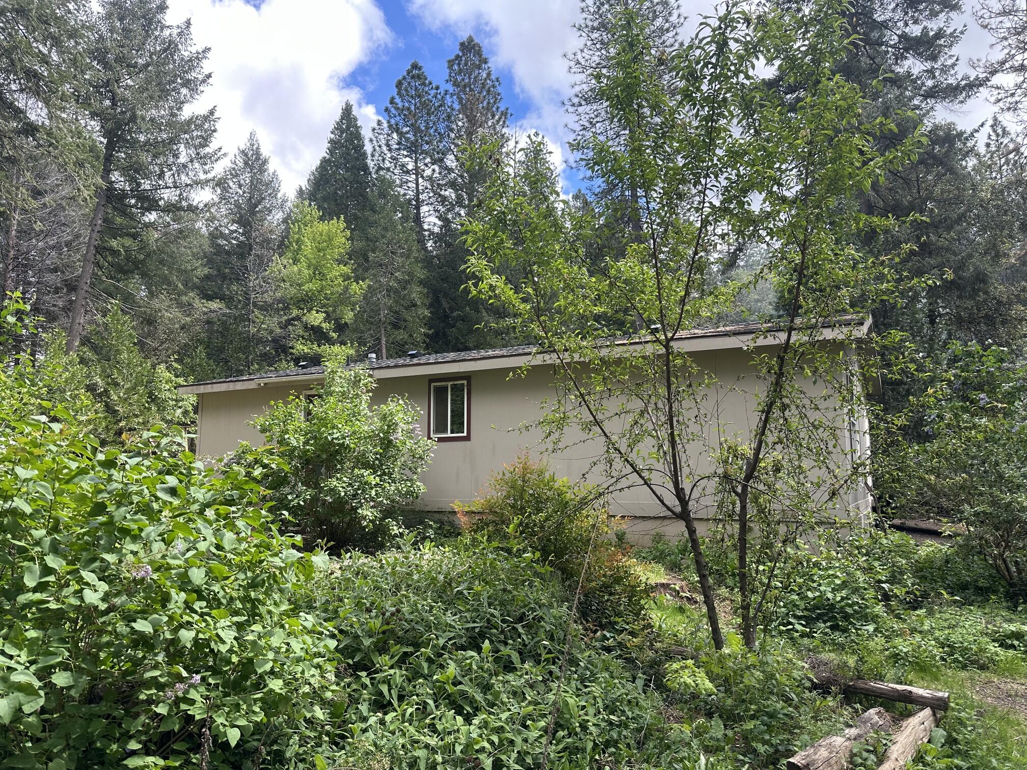Residential in Oak Run