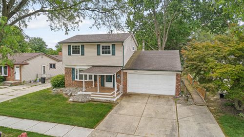 39805 Coronation Road, Canton, MI, 48188 | Card Image