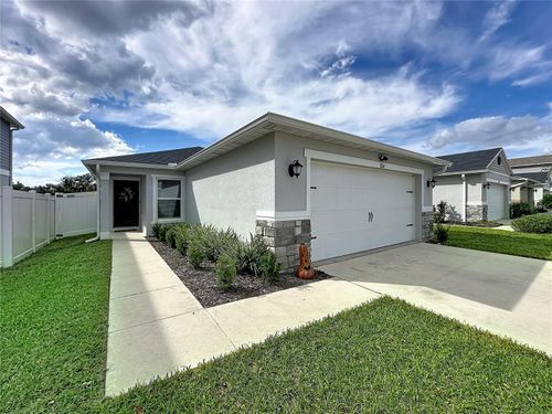 1124 Papaya Cir, DAVENPORT, FL, 33897-6325 | Card Image