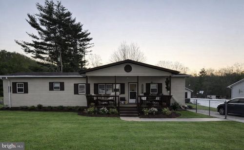 564 Stoney Battery Rd, Marion, VA, 24354-6858 | Card Image