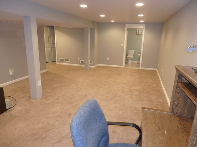 UNIT-2 - 140 Pine Tree Ridge Dr, Condo with 2 bedrooms, 3 bathrooms and null parking in Waterford MI | Image 24