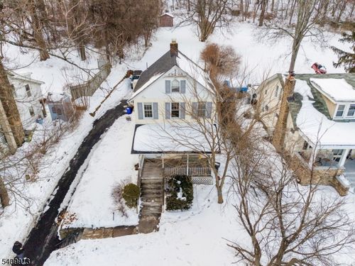 147 Millbrook Ave, Randolph, NJ, 07869-1401 | Card Image