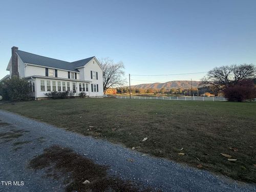 4463 Weaver Pike, Bluff City, TN, 37618-2039 | Card Image