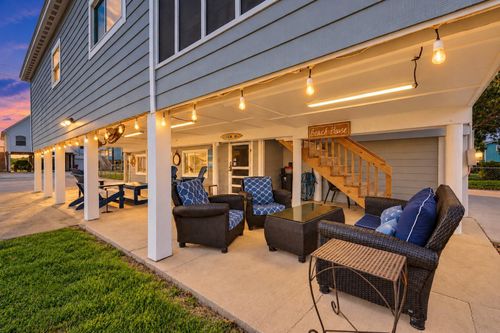 182 Riverbend Dr, Matagorda, TX, 77457 | Card Image