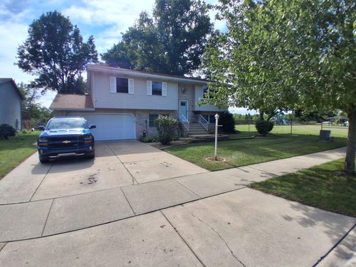 809 Capitol Dr, Hobart, IN, 46342-6201 | Card Image