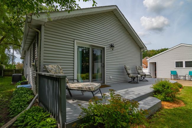 2142 Hawthorne Ln, House other with 3 bedrooms, 2 bathrooms and 12 parking in WAUKEGAN IL | Image 28