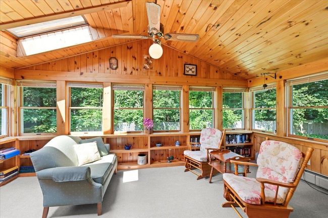 8 Center St, House other with 4 bedrooms, 3 bathrooms and null parking in Bennington VT | Image 9