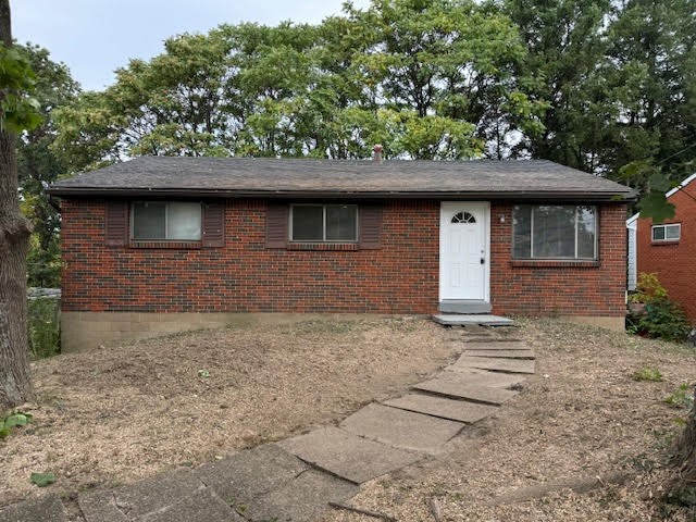 Elfort Dr, Pittsburgh, PA 15235