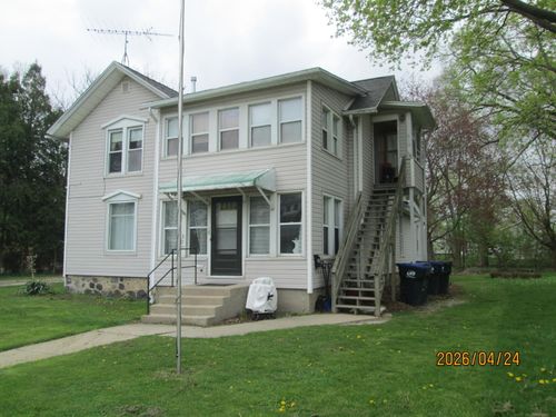 210 E Court St, Elkhorn, WI, 53121-1902 | Card Image