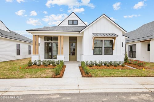 107 Wishing Well Dr, Broussard, LA, 70518-7940 | Card Image