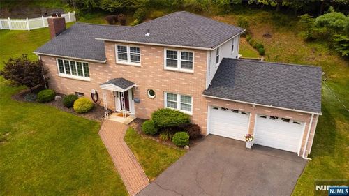 5 Rand Dr, West Orange, NJ, 07052-1410 | Card Image