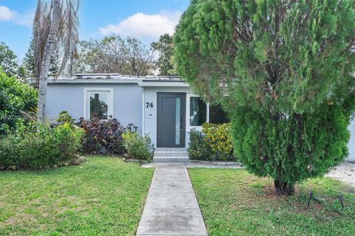 74 117th St, Miami, FL, 33168-4425 | Card Image