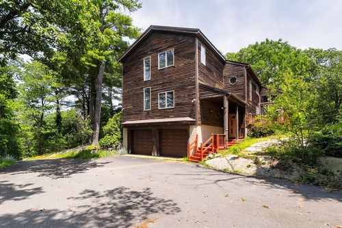 3 Bray St, Gloucester, MA, 01930-1501 | Card Image