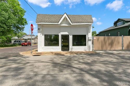 4687 Heidelberg Ave, Saint Louis, MO, 63123-5822 | Card Image