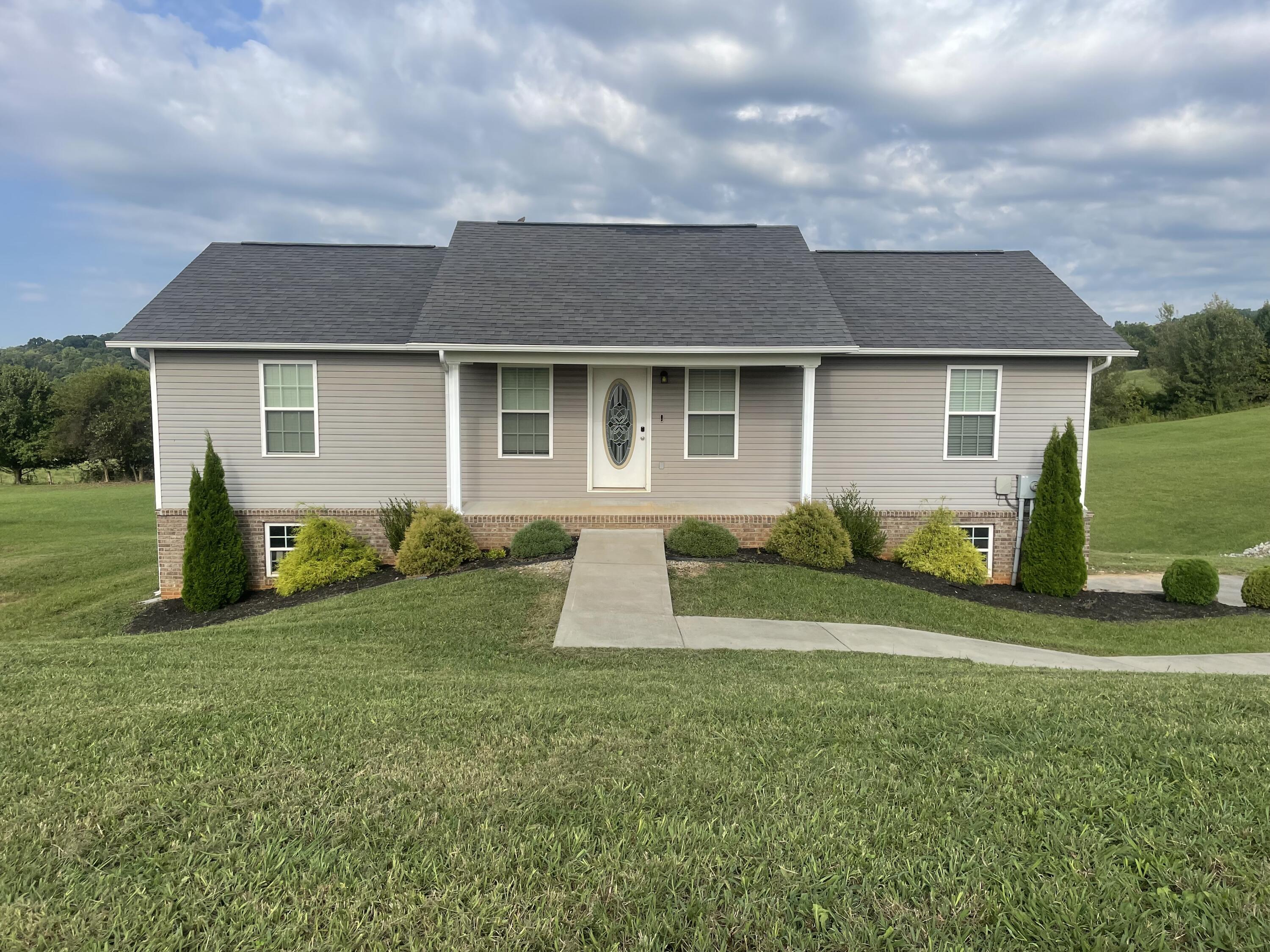 Melissa Ln, Dandridge, TN 37725