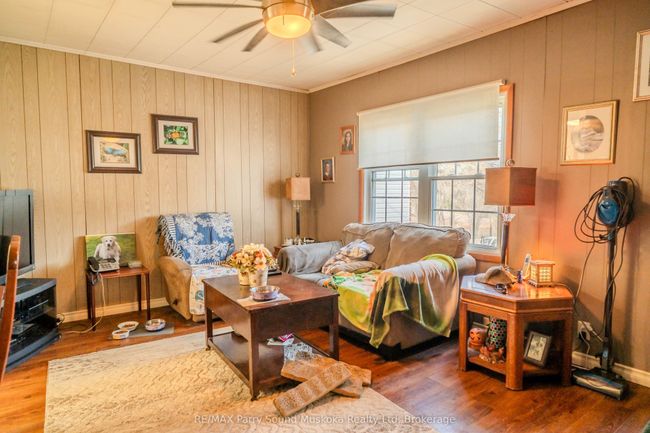 12 Riverdale Rd, House other with 2 bedrooms, 1 bathrooms and 4 parking in Parry Sound ON | Image 8