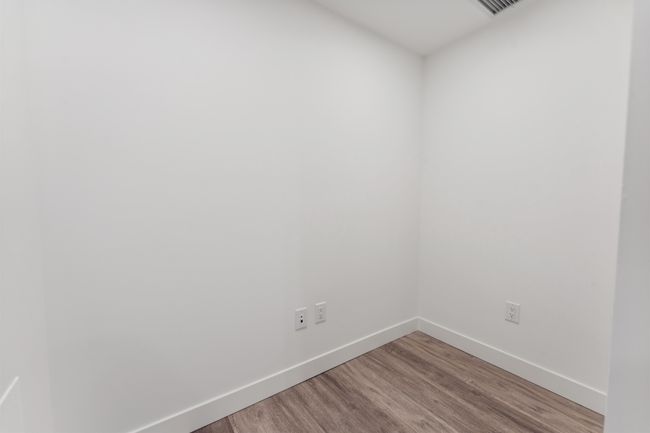 610 - 9675 King George Blvd, Condo with 1 bedrooms, 1 bathrooms and 1 parking in Surrey BC | Image 24