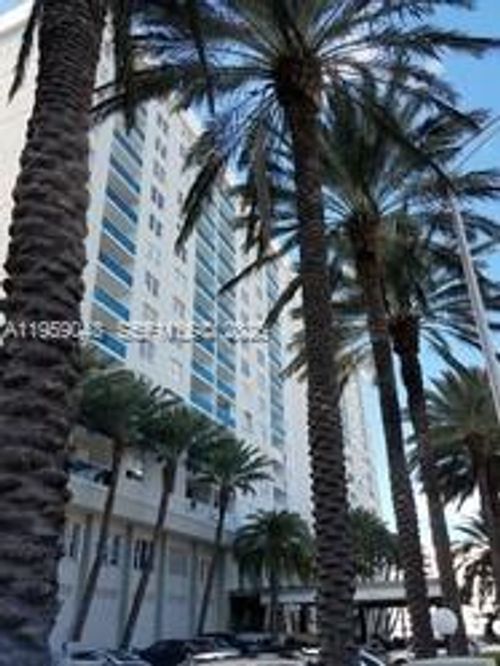 apt-8f-6770 Indian Creek Dr, Miami Beach, FL, 33141-5711 | Card Image