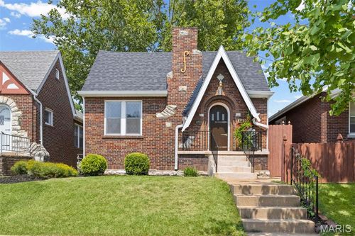 6427 Pernod Ave, Saint Louis, MO, 63139-2043 | Card Image