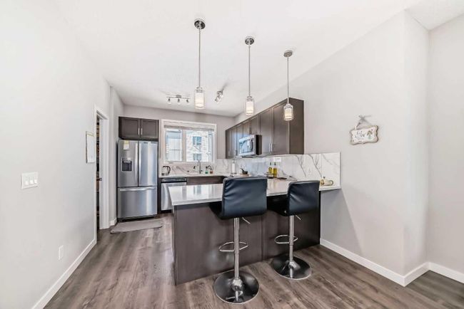 247 Redstone Boulevard Ne, Home with 3 bedrooms, 2 bathrooms and 3 parking in Calgary AB | Image 5